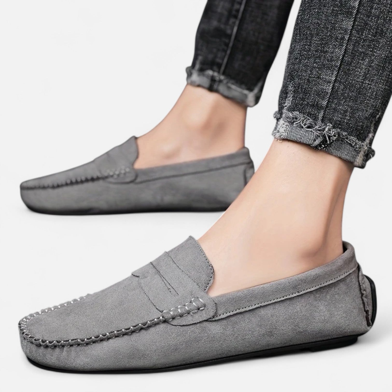 Men's Leather Slip-On Loafers with Cushioned Comfort and Breathable Design
