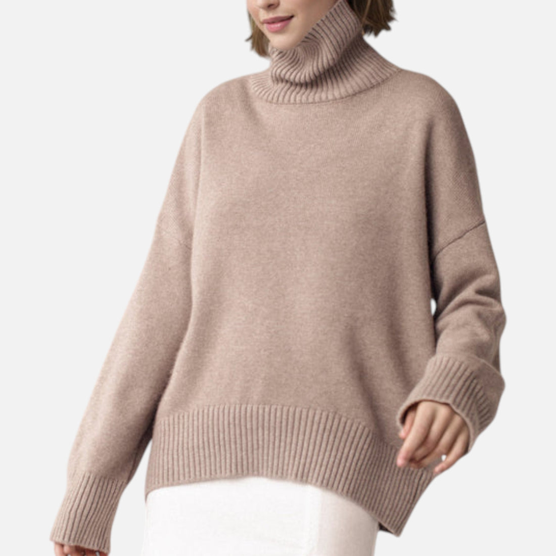 Oversized Women’s Turtleneck Sweater in Soft Thick Knit