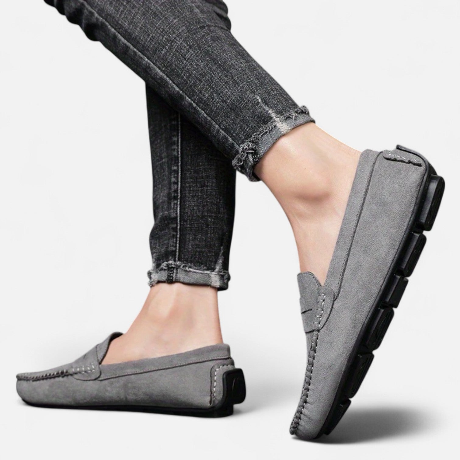 Men's Leather Slip-On Loafers with Cushioned Comfort and Breathable Design